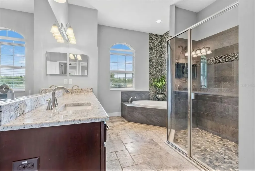 2350 Virgil Hall Road Lithia FL 33547