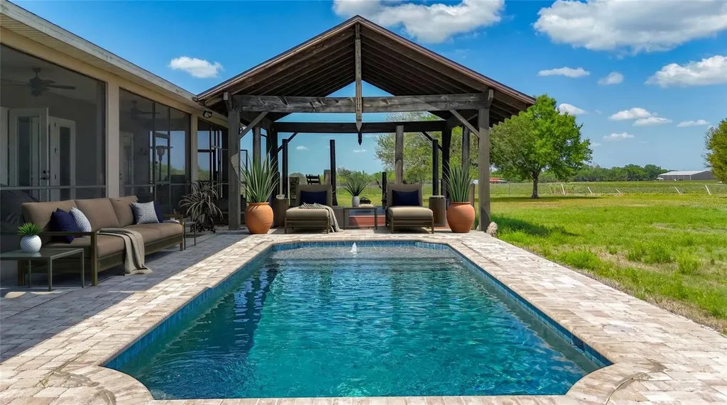 2350 Virgil Hall Road Lithia FL 33547