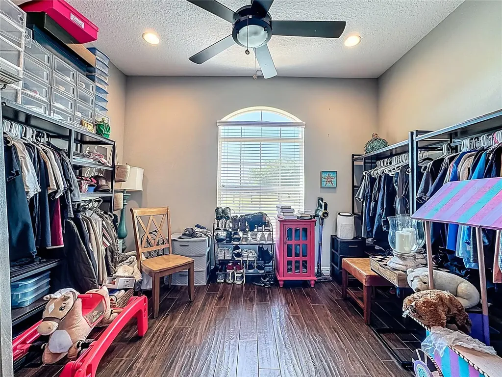 2350 Virgil Hall Road Lithia FL 33547