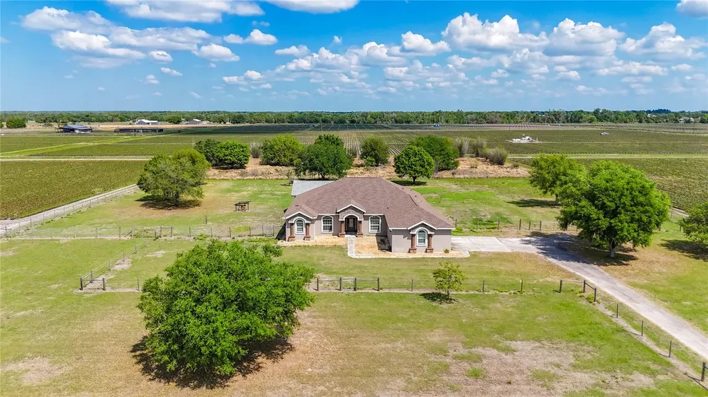 2350 Virgil Hall Road Lithia FL 33547
