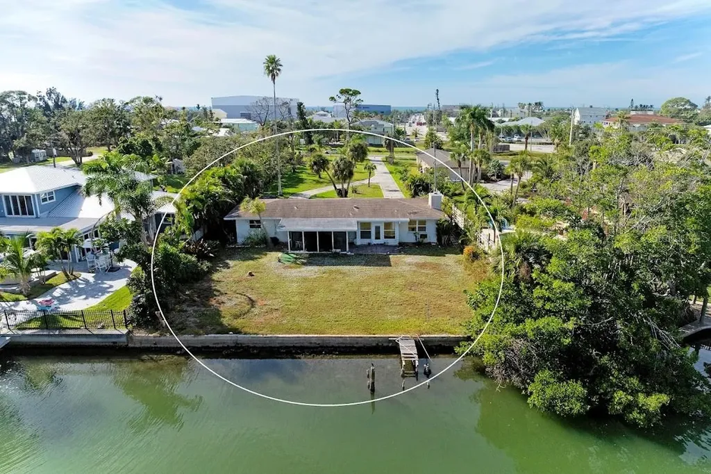 107 Louella Lane Nokomis FL 34275
