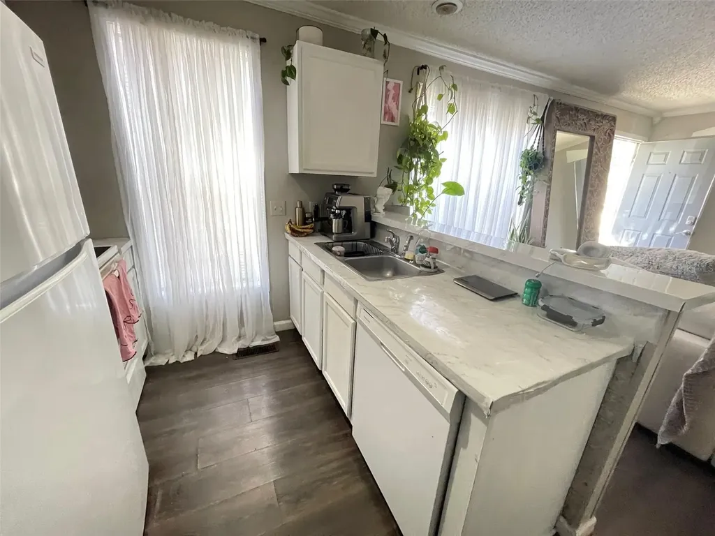 2905 SW Archer Road Gainesville FL 32608