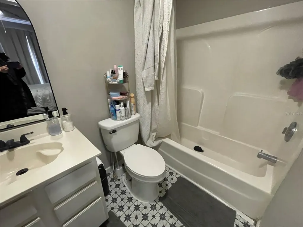 2905 SW Archer Road Gainesville FL 32608