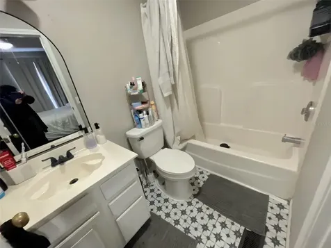 2905 SW Archer Road Gainesville FL 32608