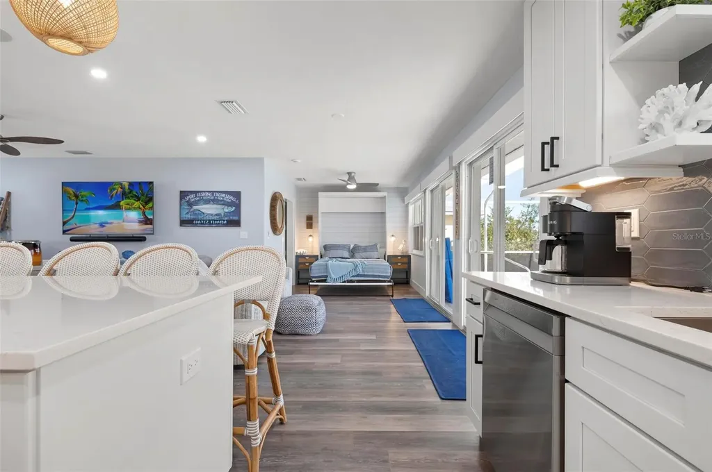 3915 Coconut Terrace Bradenton FL 34210