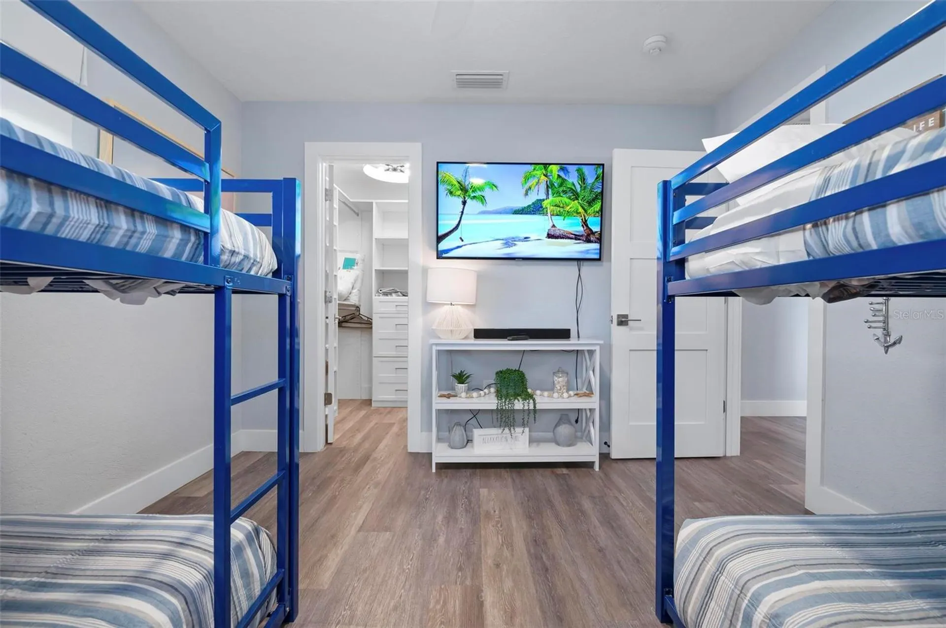3915 Coconut Terrace Bradenton FL 34210