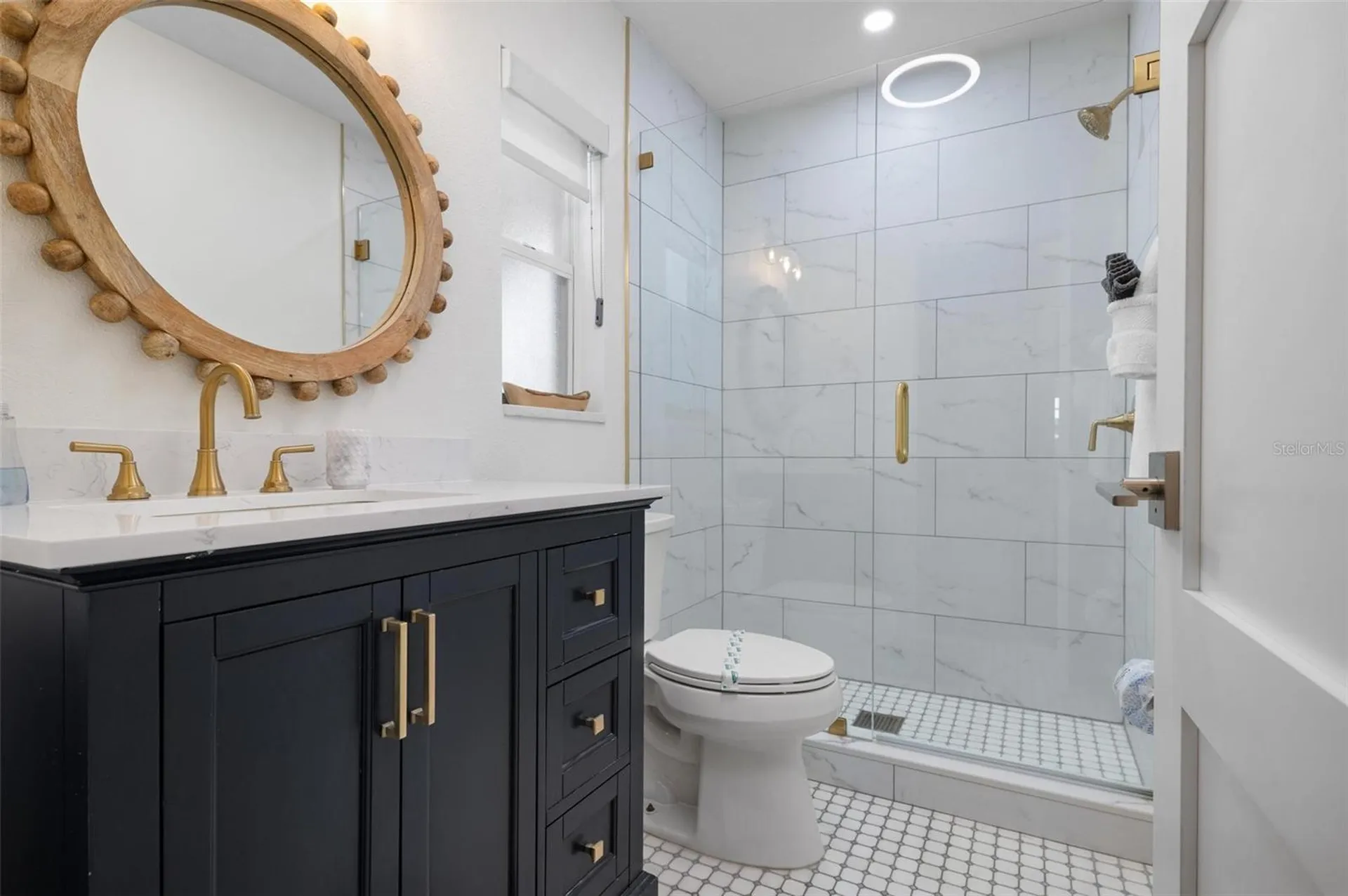 3915 Coconut Terrace Bradenton FL 34210