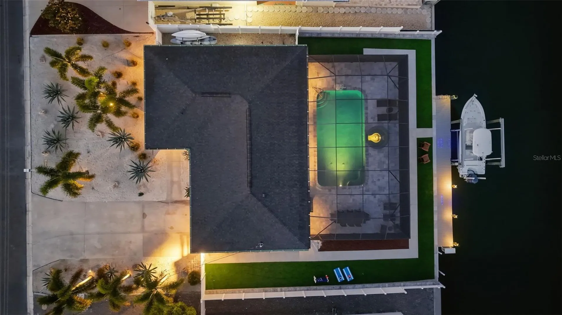 3915 Coconut Terrace Bradenton FL 34210