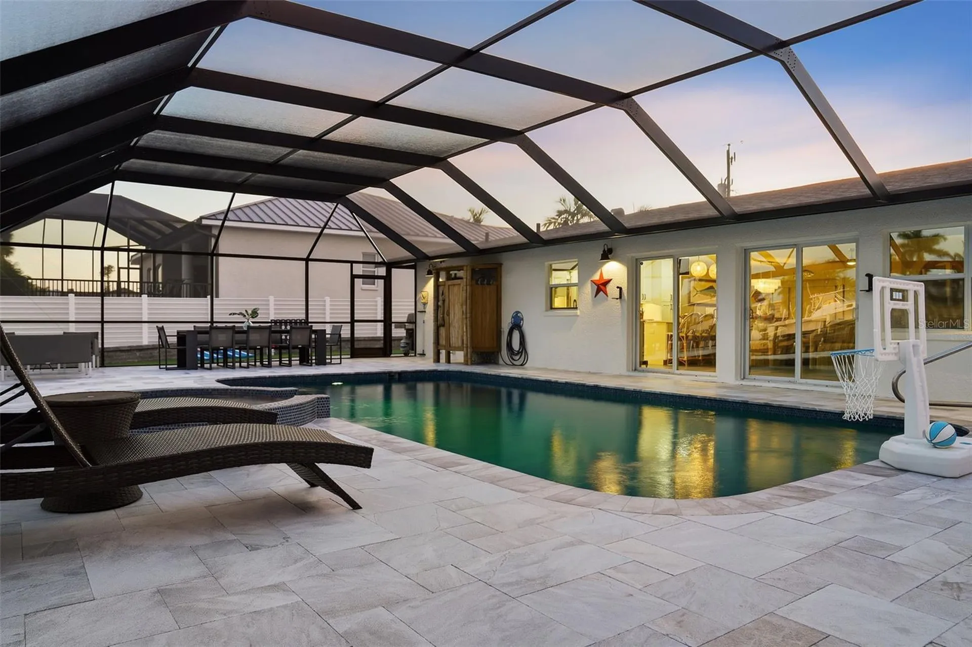 3915 Coconut Terrace Bradenton FL 34210