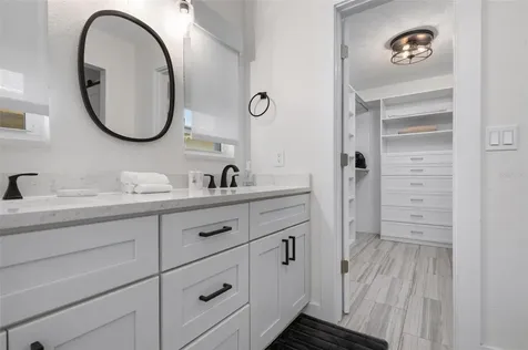 3915 Coconut Terrace Bradenton FL 34210