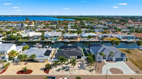 3915 Coconut Terrace Bradenton FL 34210