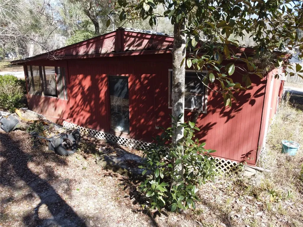 16800 NE 16th Place Silver Springs FL 34488