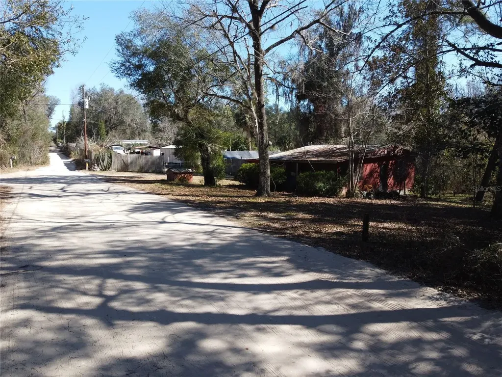 16800 NE 16th Place Silver Springs FL 34488