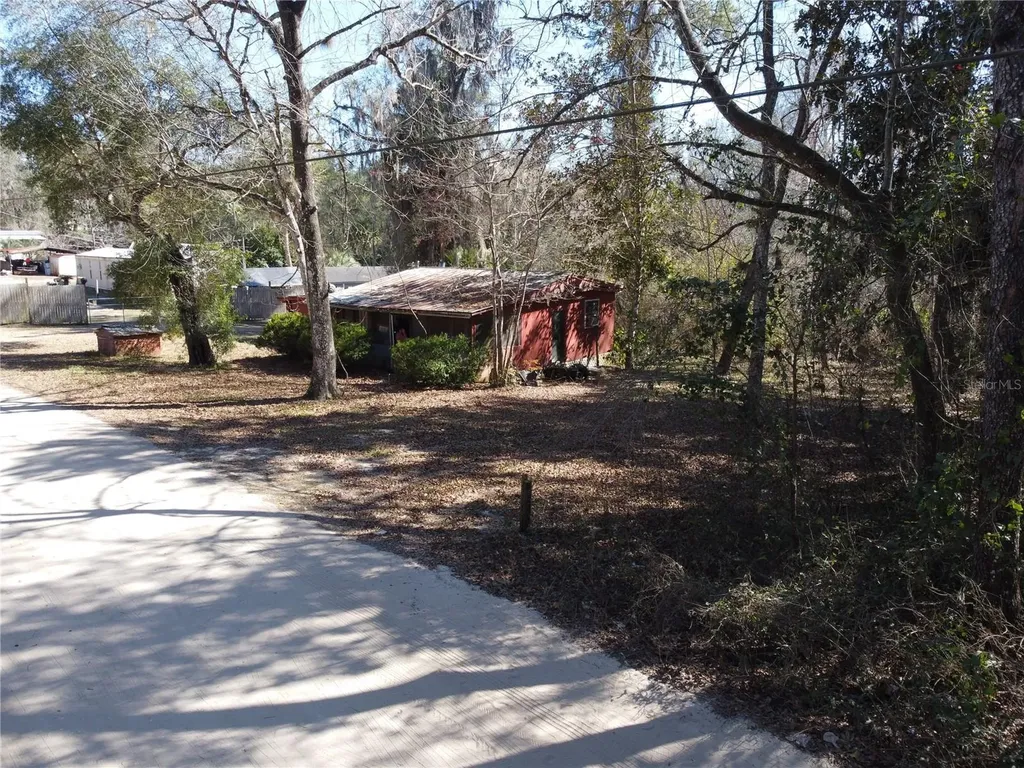 16800 NE 16th Place Silver Springs FL 34488