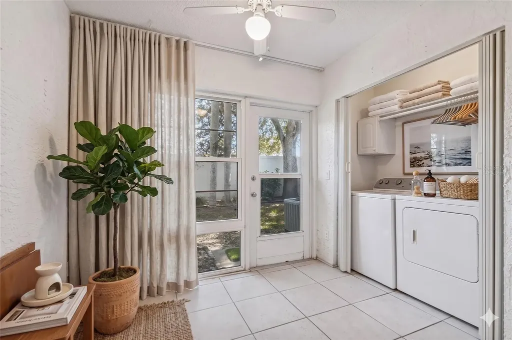 2465 Northside Drive Clearwater FL 33761