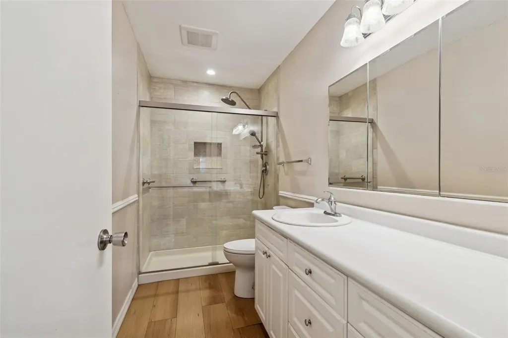 2465 Northside Drive Clearwater FL 33761