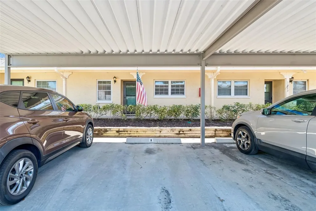 2465 Northside Drive Clearwater FL 33761