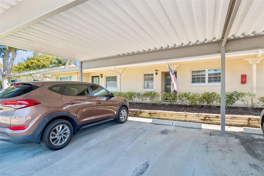 2465 Northside Drive Clearwater FL 33761