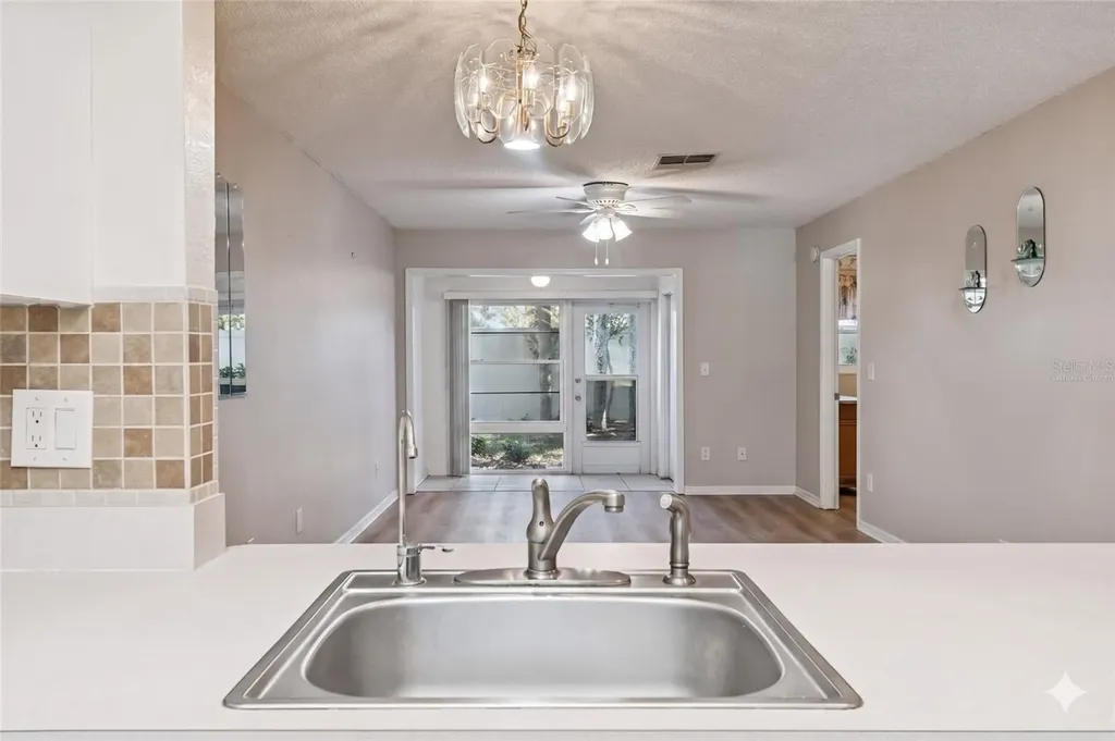 2465 Northside Drive Clearwater FL 33761