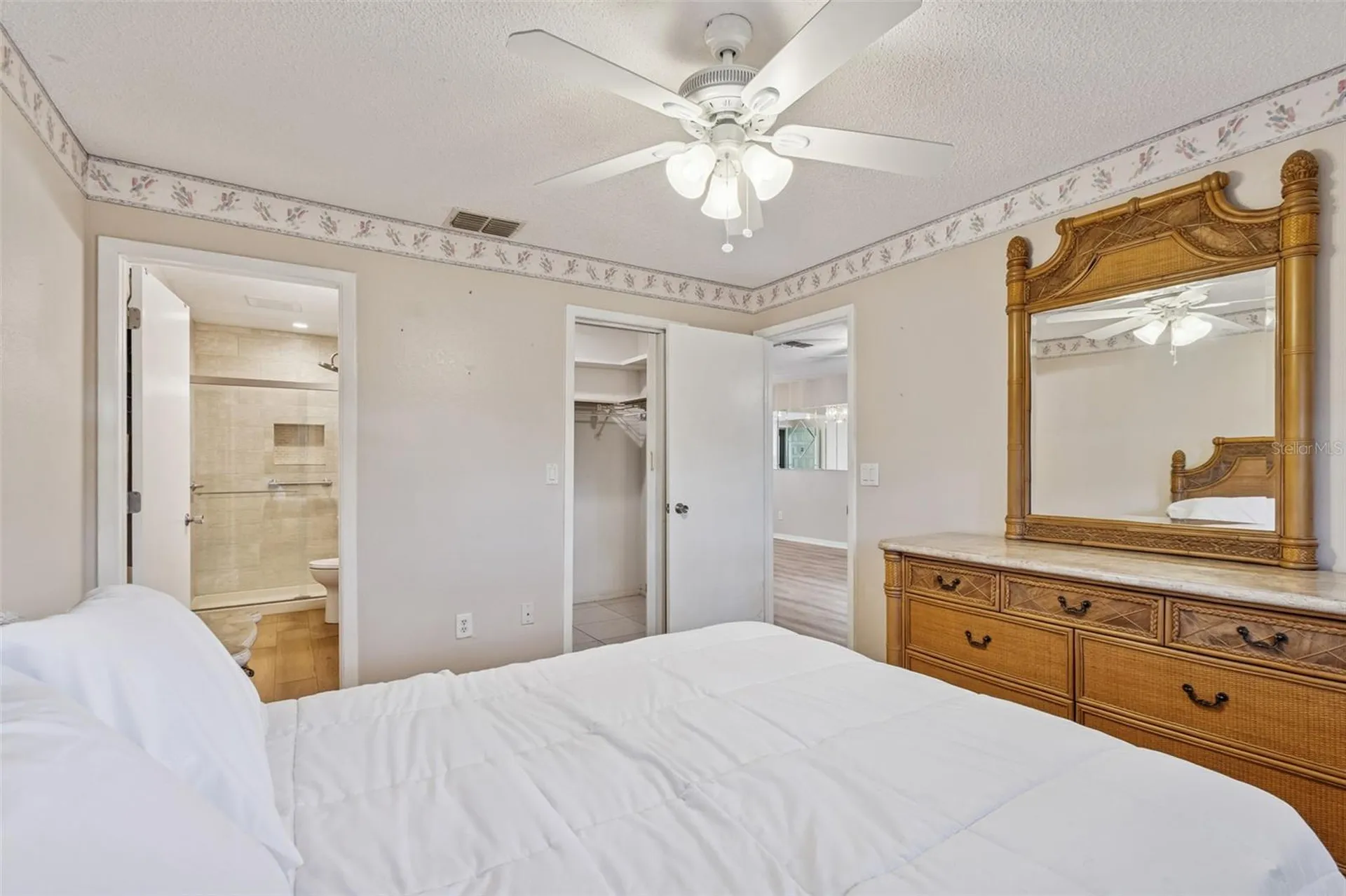 2465 Northside Drive Clearwater FL 33761