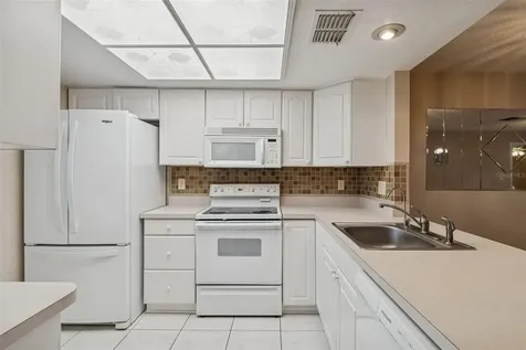 2465 Northside Drive Clearwater FL 33761