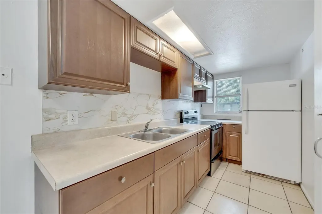 8720 N 48th Street Tampa FL 33617