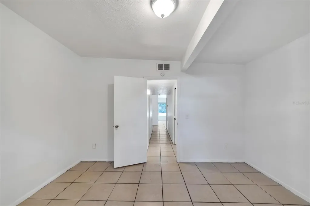 8720 N 48th Street Tampa FL 33617