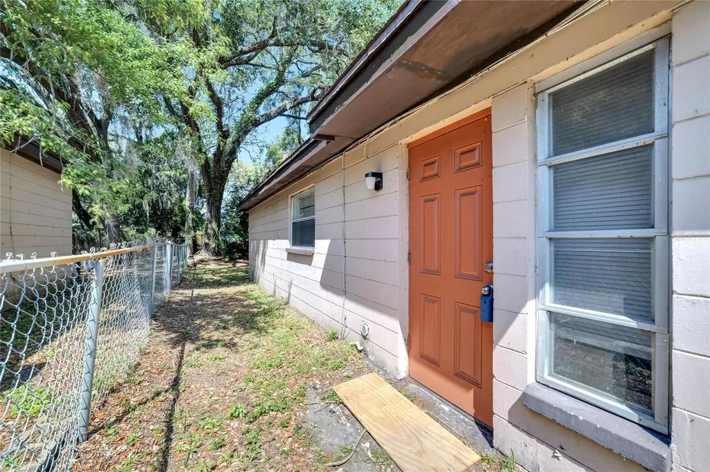 8720 N 48th Street Tampa FL 33617