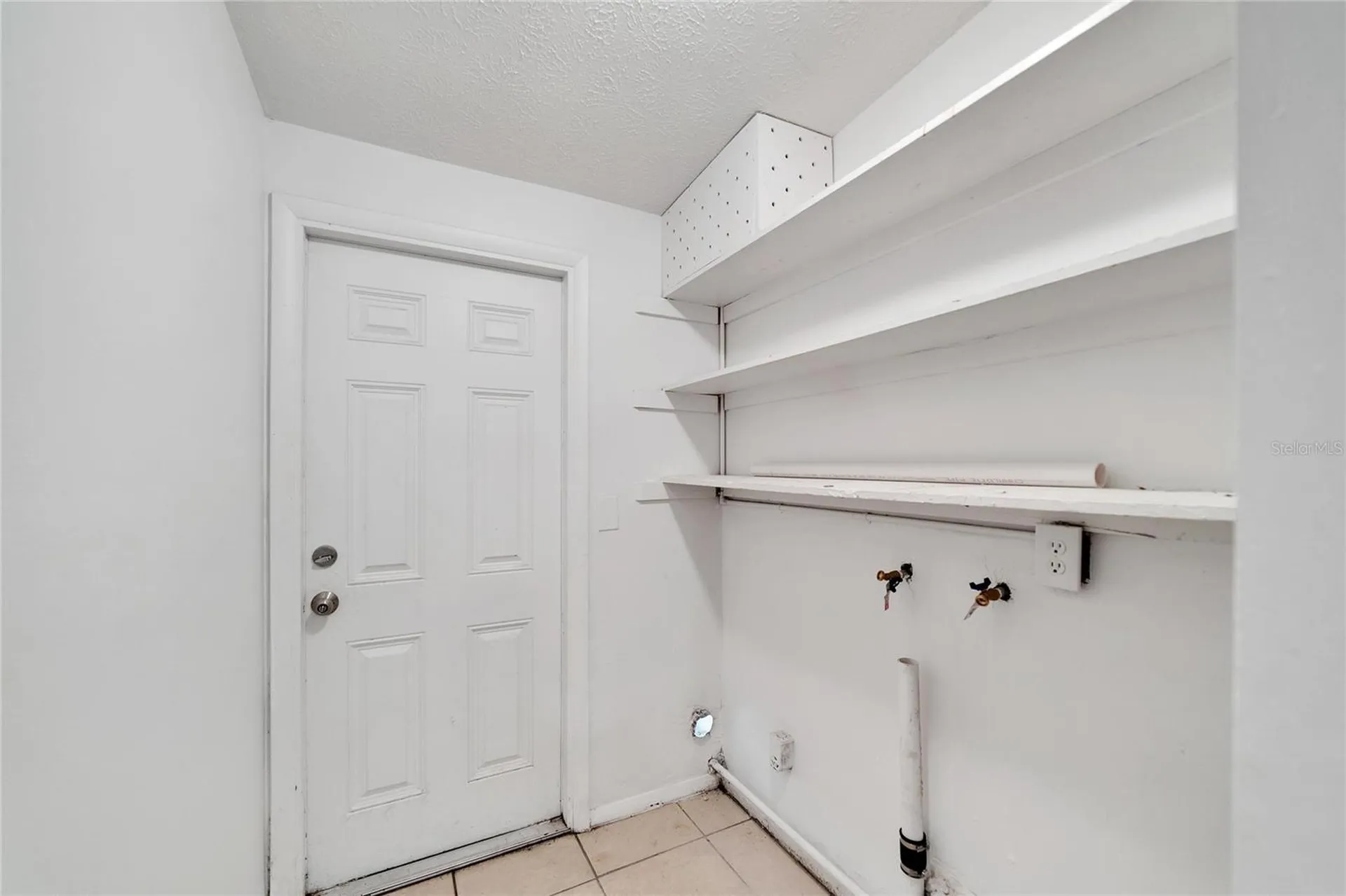 8720 N 48th Street Tampa FL 33617