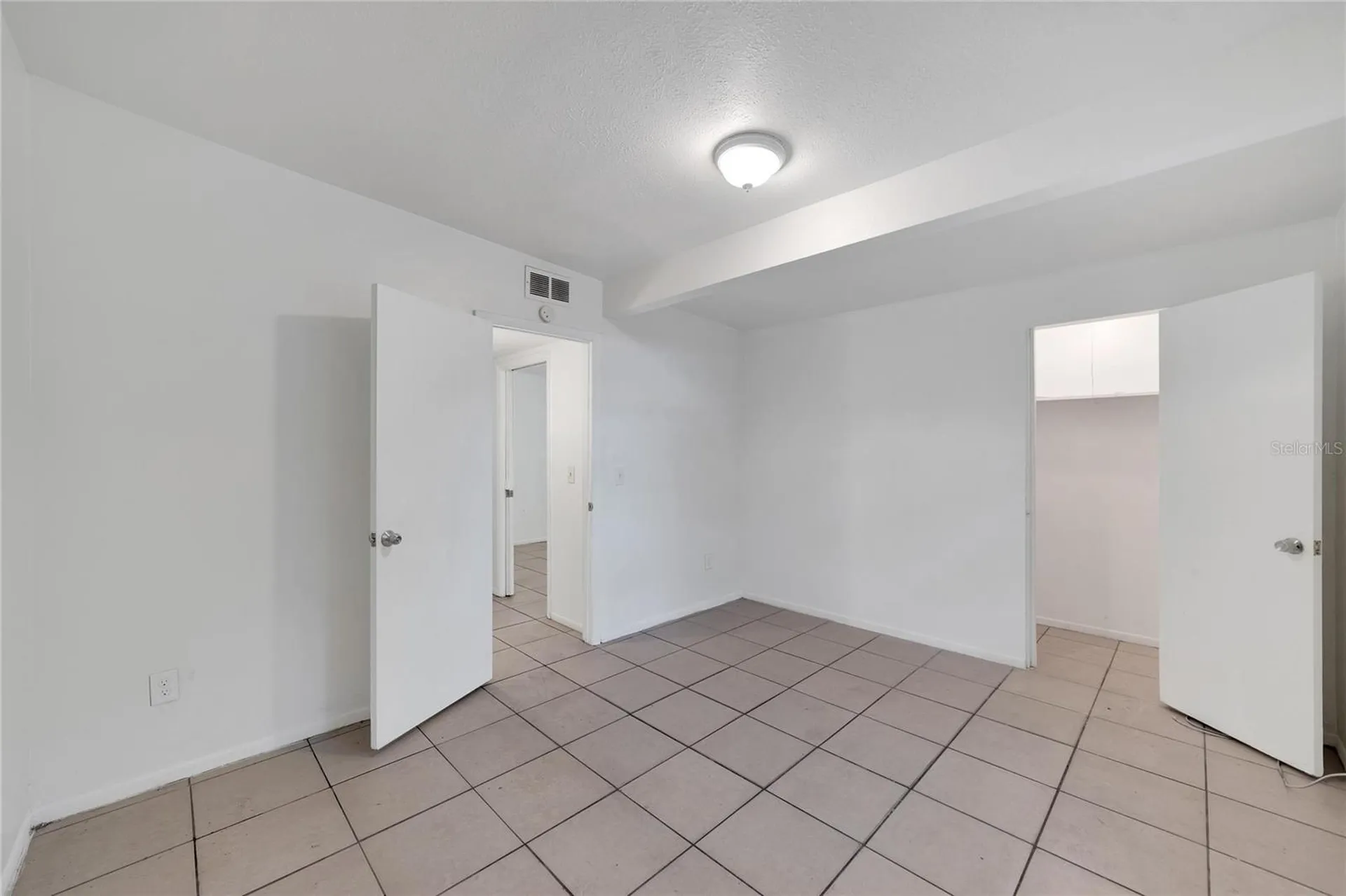 8720 N 48th Street Tampa FL 33617