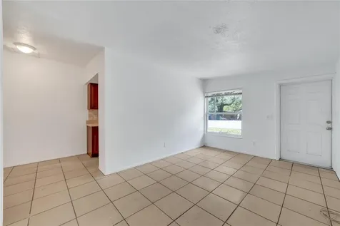 8720 N 48th Street Tampa FL 33617