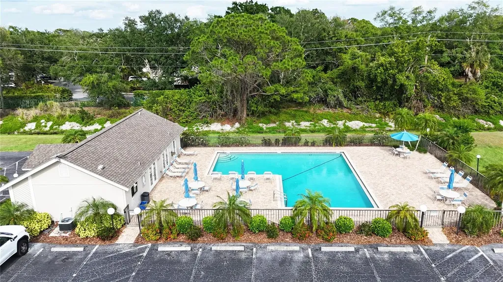 7742 Eagle Creek Drive Sarasota FL 34243