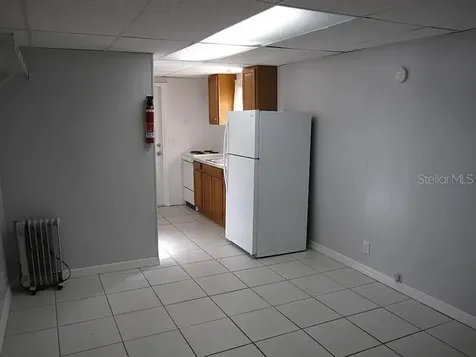 28 N Grosse Avenue Tarpon Springs FL 34689
