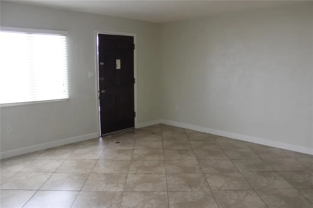 102 S Peninsula Drive Daytona Beach FL 32118