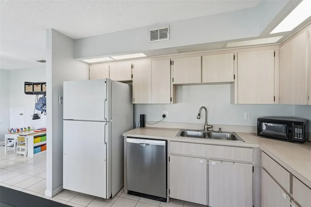 7363 62nd Avenue N Pinellas Park FL 33781