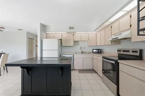 7363 62nd Avenue N Pinellas Park FL 33781