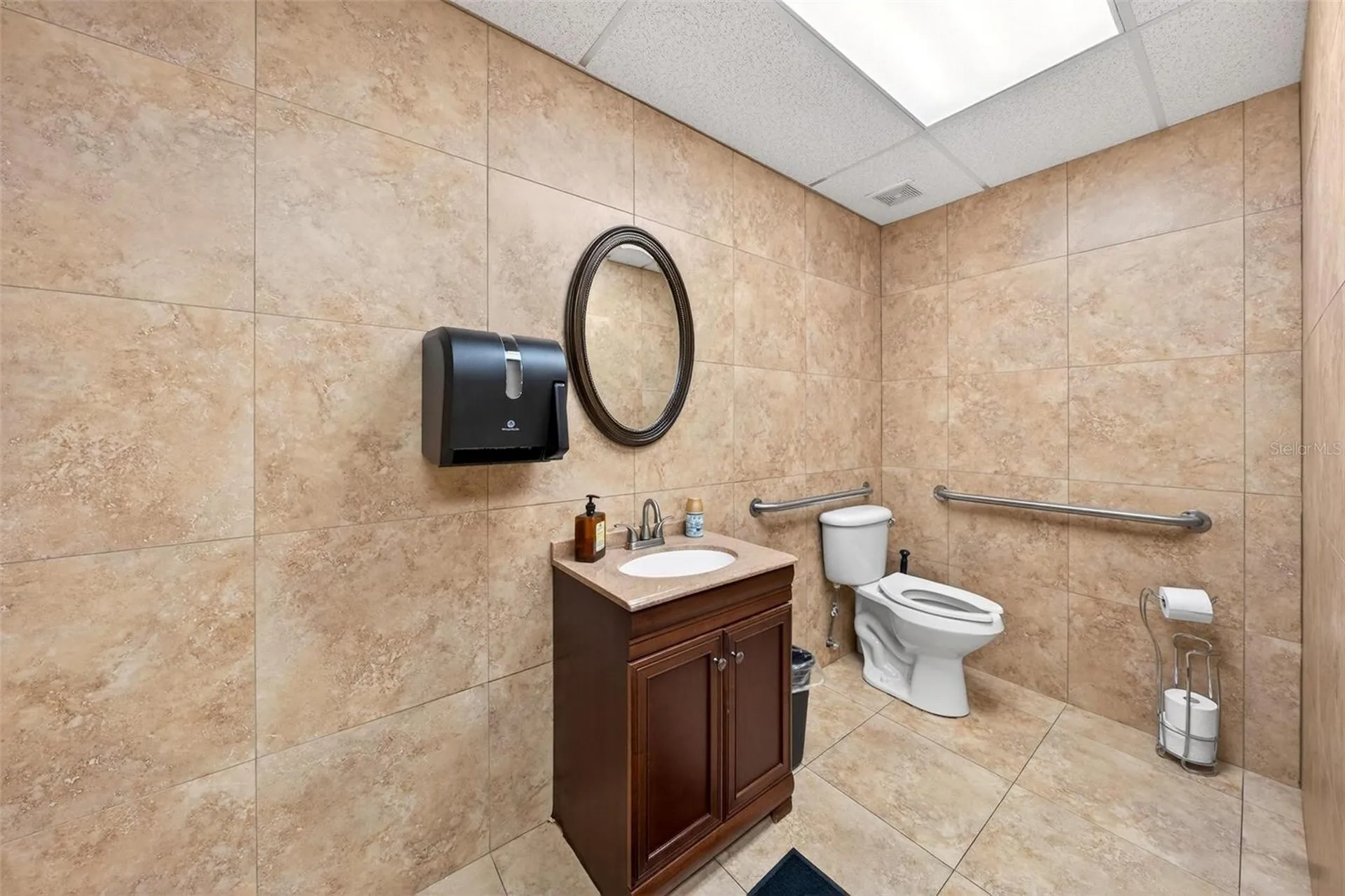 551 S Econ Circle Oviedo FL 32765