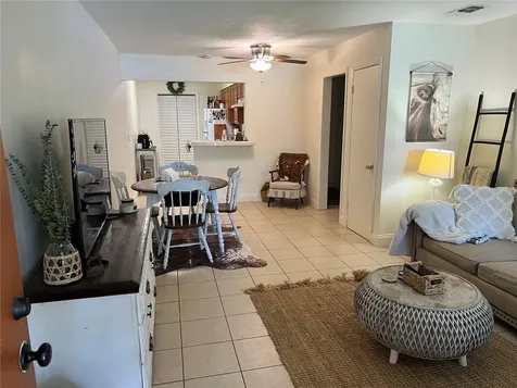 3706 NW 45th Street Gainesville FL 32607