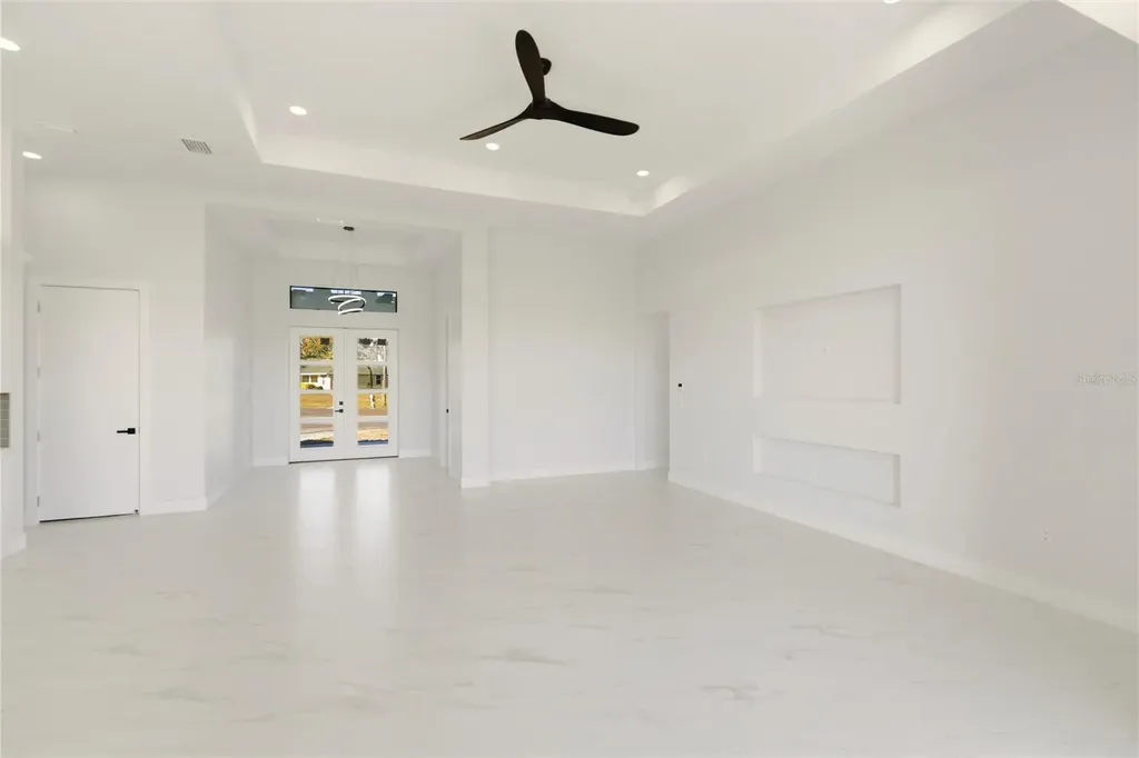 17 Long Meadow Road Rotonda West FL 33947