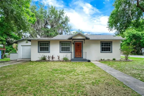 308 S Palm Avenue Howey In The Hills FL 34737