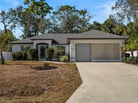 4985 Beckham Street North Port FL 34288