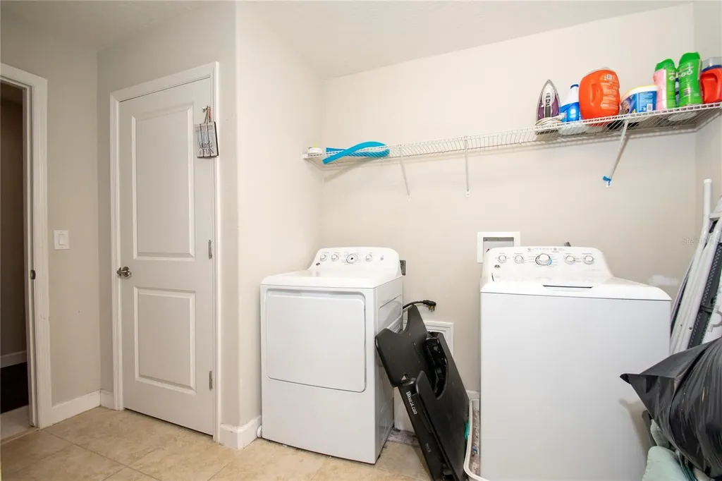 10158 Newminster Loop Ruskin FL 33573