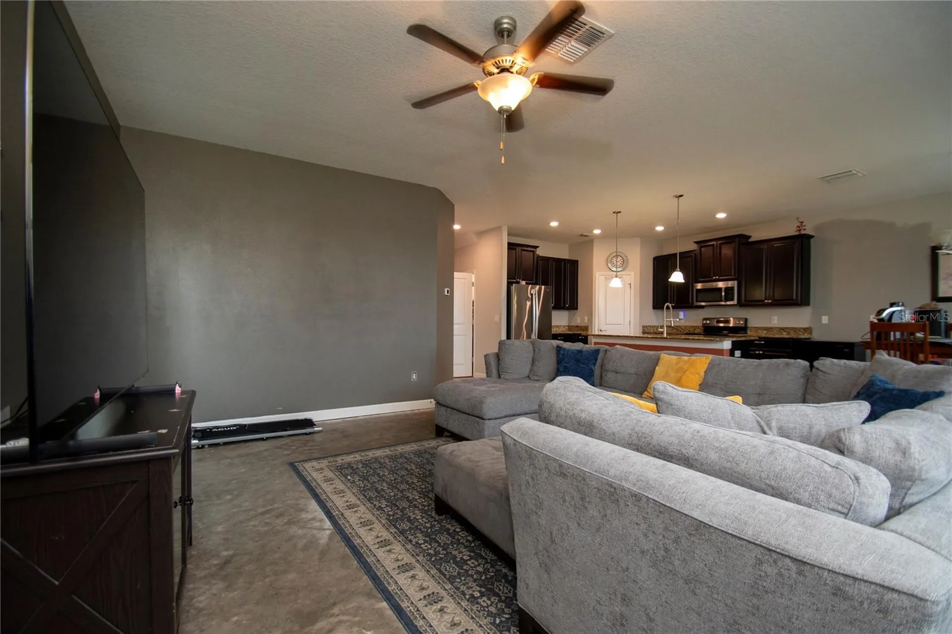 10158 Newminster Loop Ruskin FL 33573