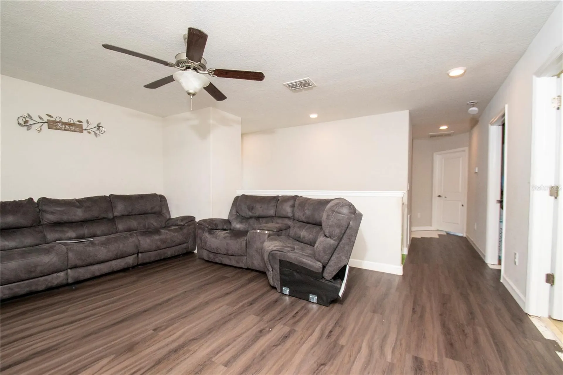 10158 Newminster Loop Ruskin FL 33573