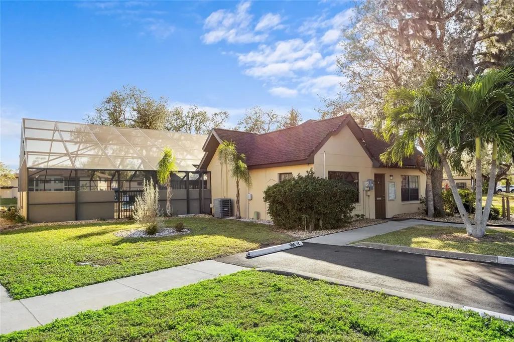 19505 Quesada Avenue Port Charlotte FL 33948