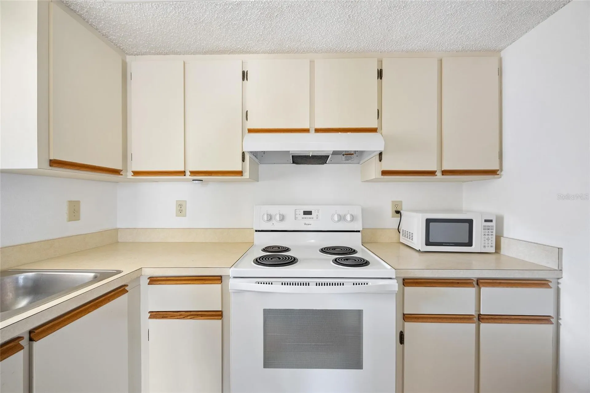 19505 Quesada Avenue Port Charlotte FL 33948