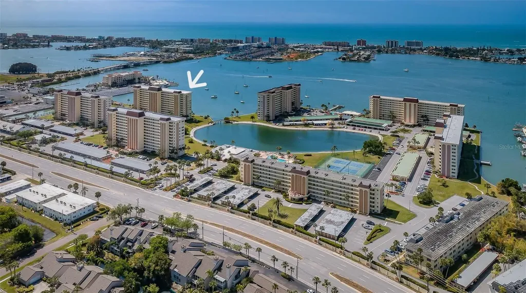 4525 Cove Circle St Petersburg FL 33708