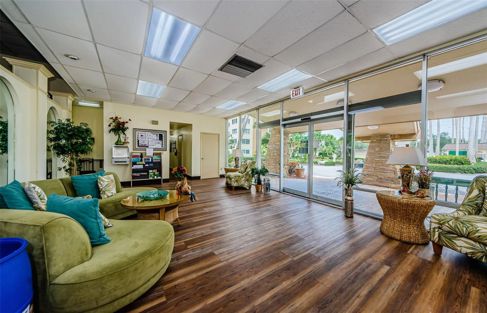 4525 Cove Circle St Petersburg FL 33708