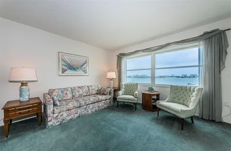 4525 Cove Circle St Petersburg FL 33708