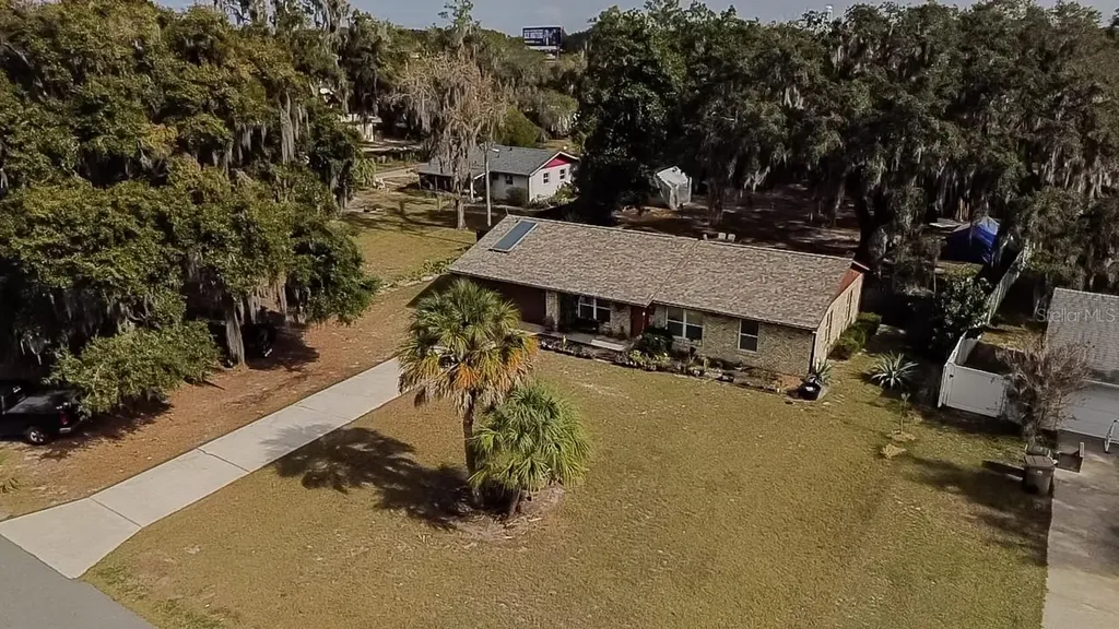 32530 Purdum Avenue Leesburg FL 34788